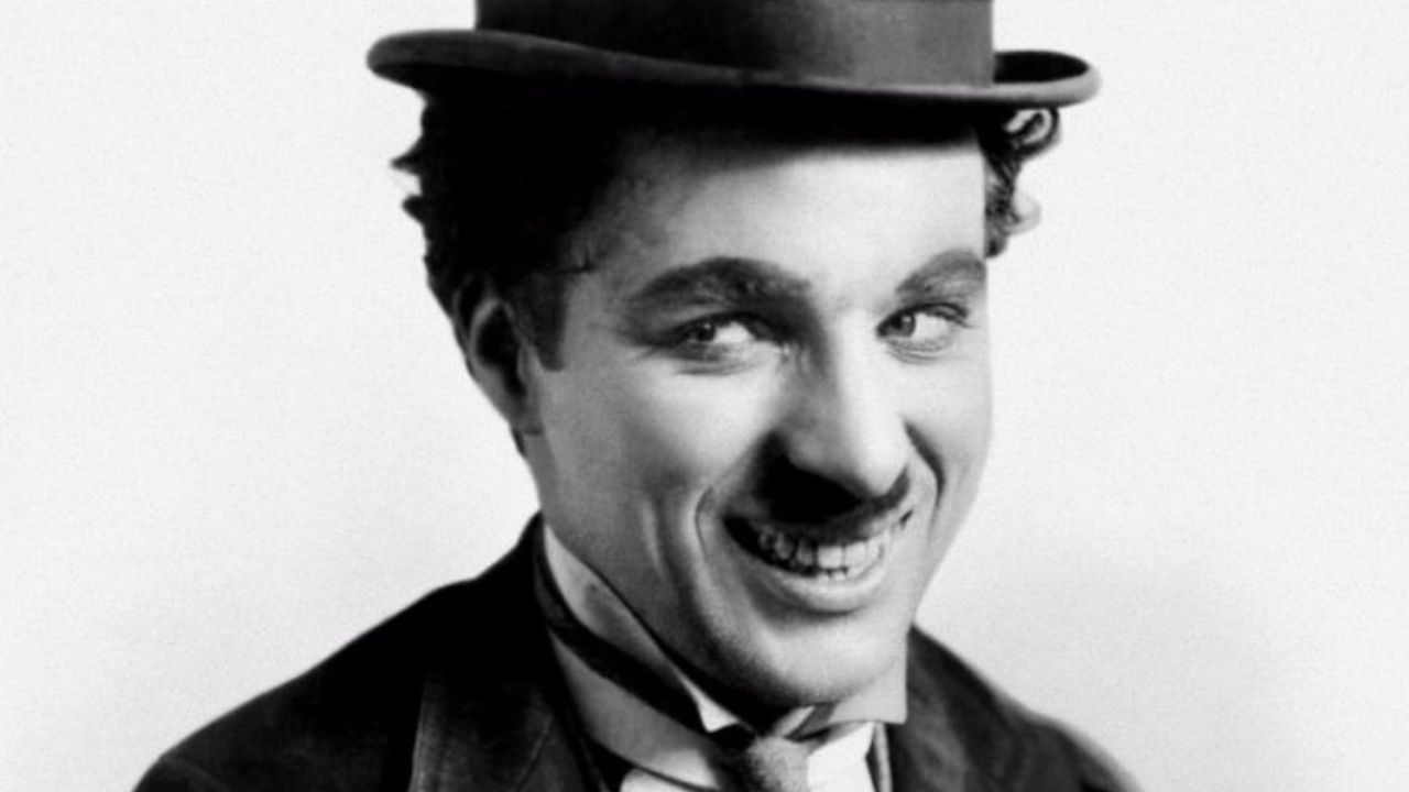 'Spider-Man' acteur Tobey Maguire speelt Charlie Chaplin in Damien Chazelle's 'Babylon'