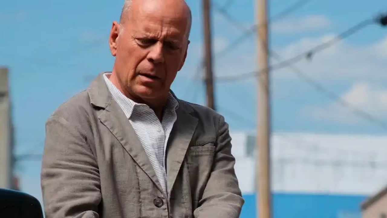 Is de laatste film ooit met Bruce Willis het kijken waard?