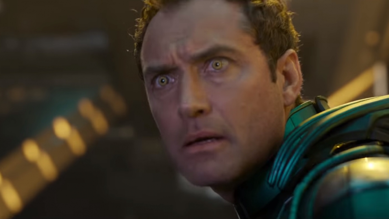 Rol Jude Law in 'Captain Marvel' onthuld en een blik op die kat Goose!