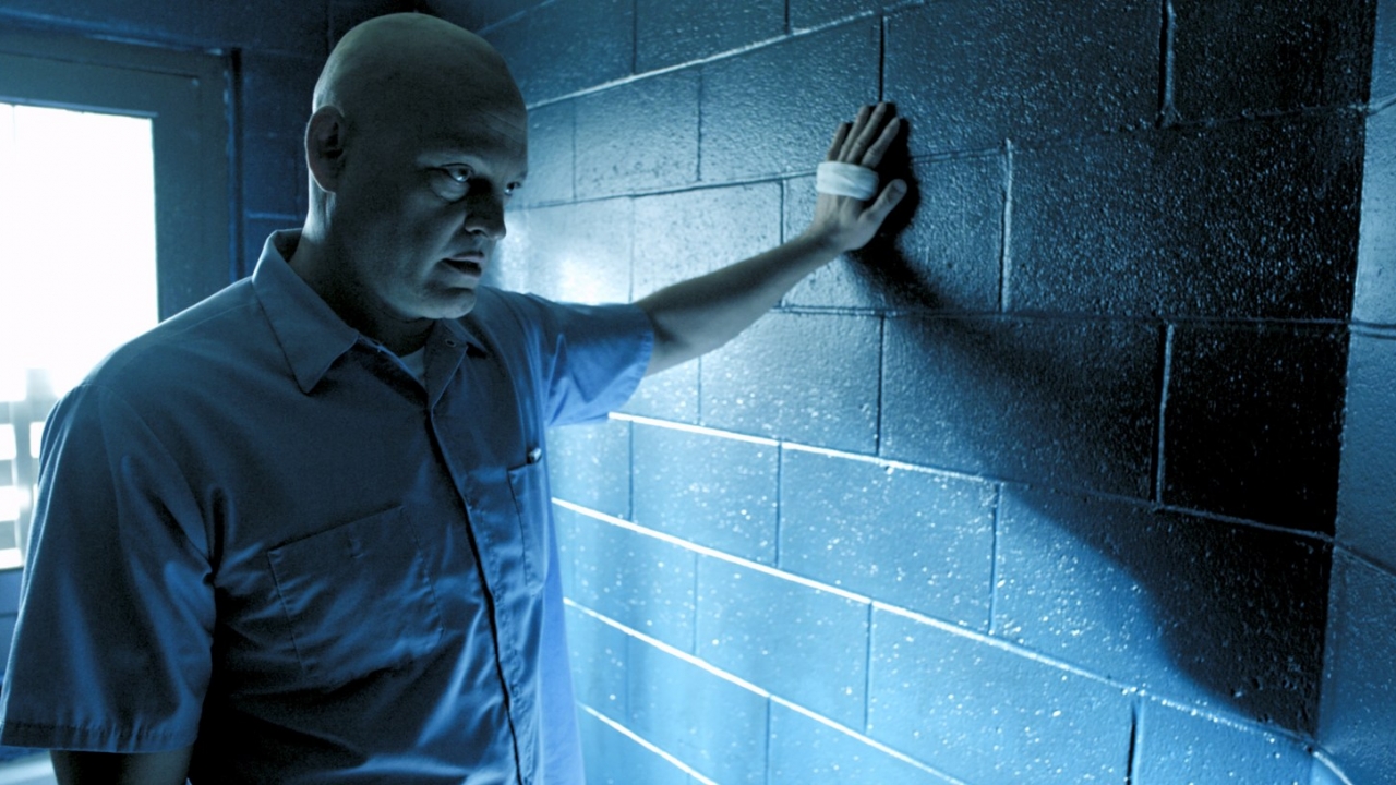 Kale en brute Vince Vaughn op eerste 'Brawl in Cell Block 99' foto's