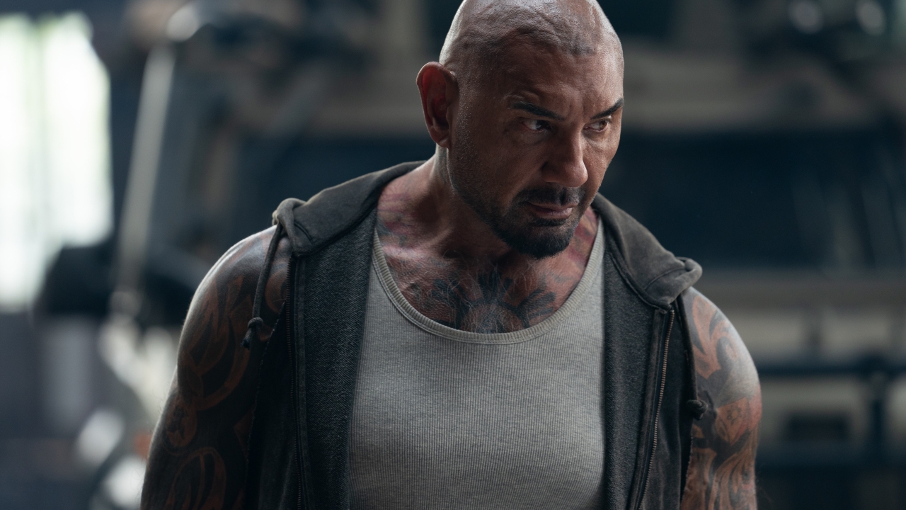 In 'Trap House' neemt Dave Bautista het op tegen een drugskartel