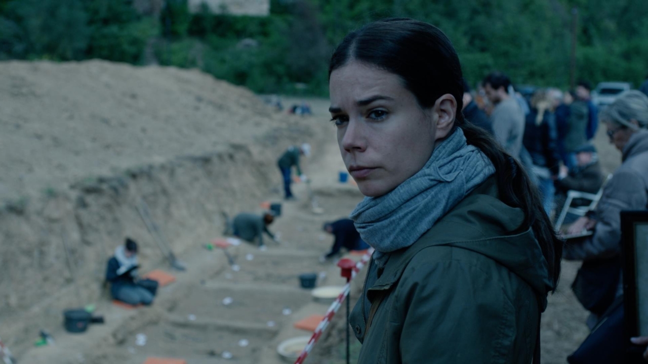 The Teacher Who Promised the Sea