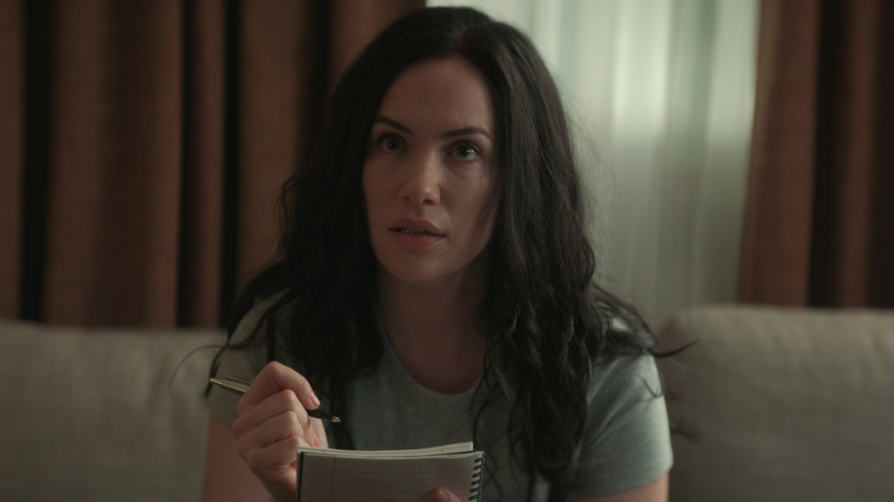 Kate Siegel onthult waarom haar jonge kinderen al meegaan naar haar horrorfilms