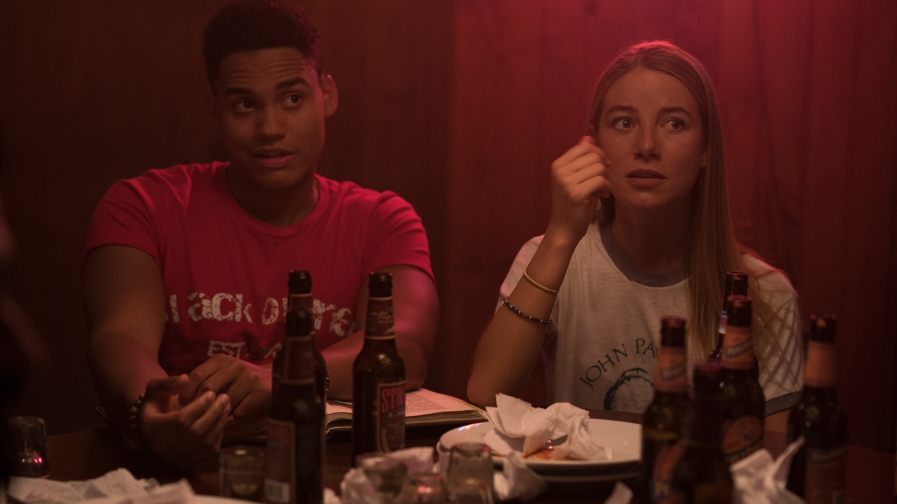 Deze bloederige bergtocht eindigt allesbehalve in een groepsfoto