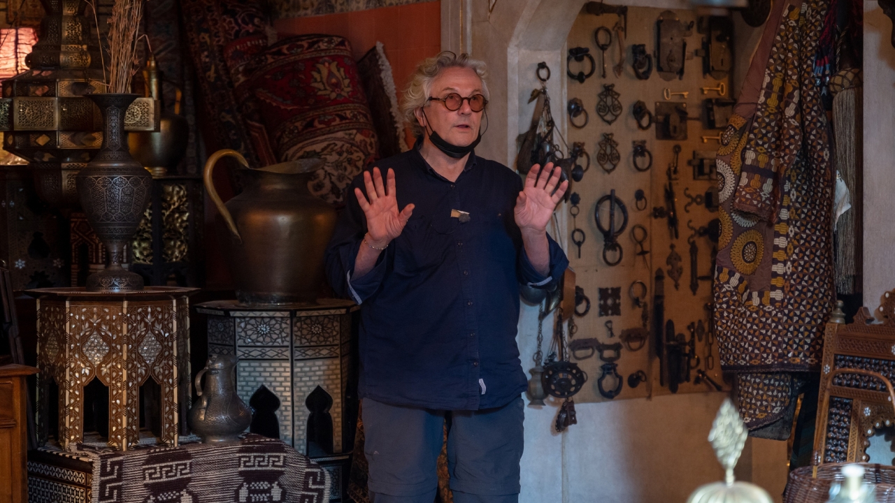 'Mad Max'-regisseur zijn mening over AI zet je aan het denken