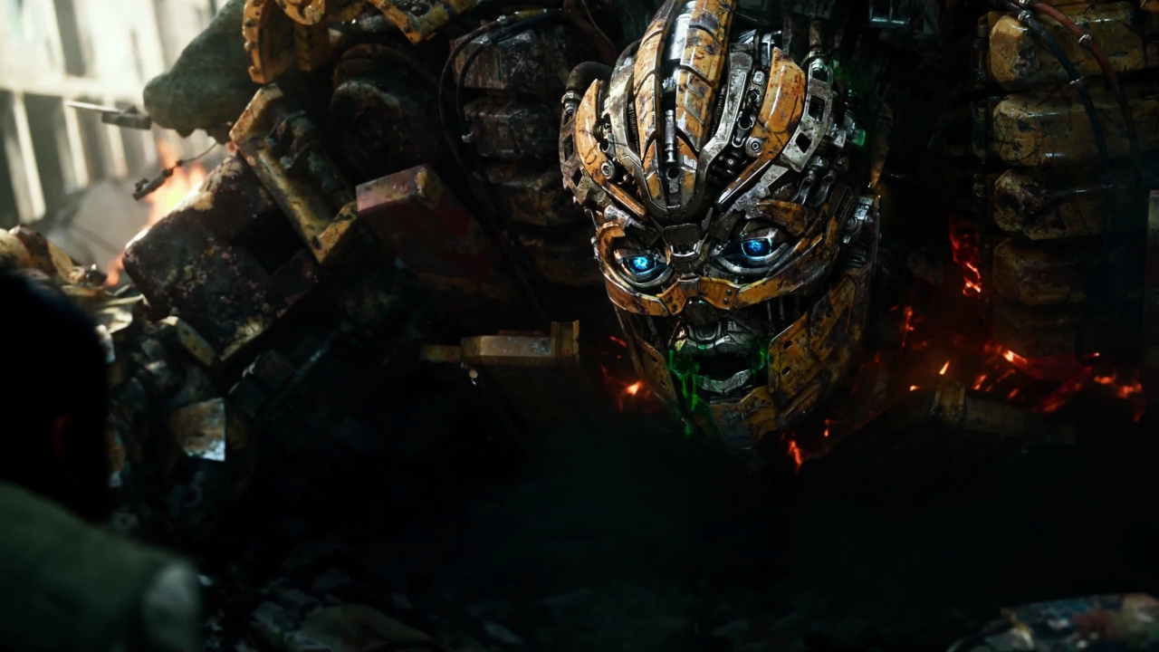 Transformers solofilm 'Bumblebee' wordt als 'The Iron Giant'
