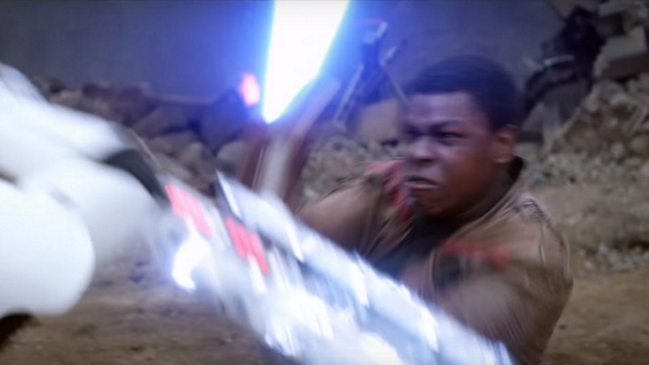 Veel lichtzwaardactie in nieuwe spot 'Star Wars: The Force Awakens'