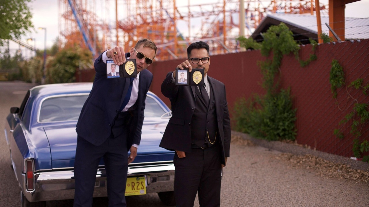 Skarsgård en Peña als corrupte agenten in trailer 'War on Everyone'