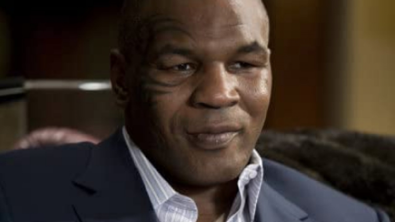 Bokser Mike Tyson raakt verwikkeld in kat-en-muis-spel met Bruce Willis