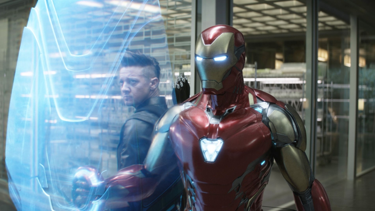 Team Avengers aan tafel tijdens 'Avengers: Endgame' onderonsje