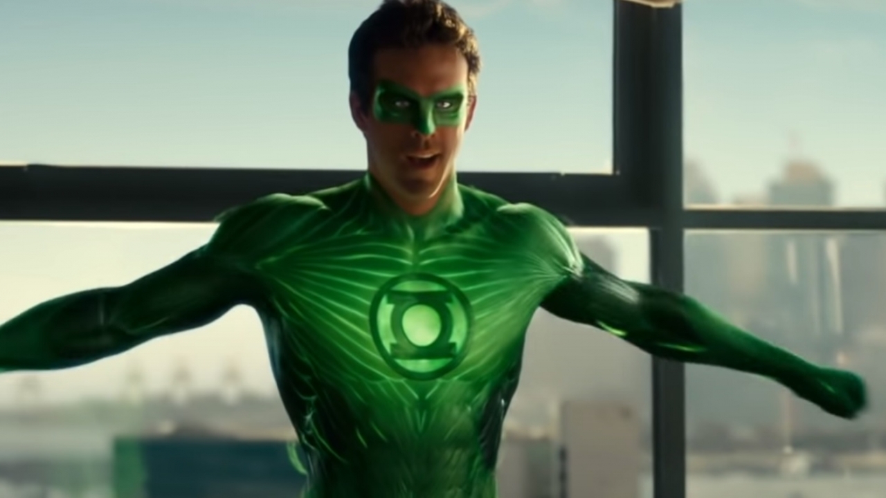 Eindelijk heeft ook Ryan Reynolds zijn flop 'Green Lantern' gezien