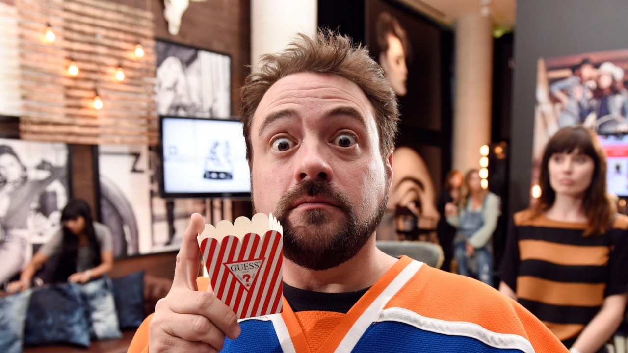 Kevin Smith neemt het op voor dochter Harley Quinn