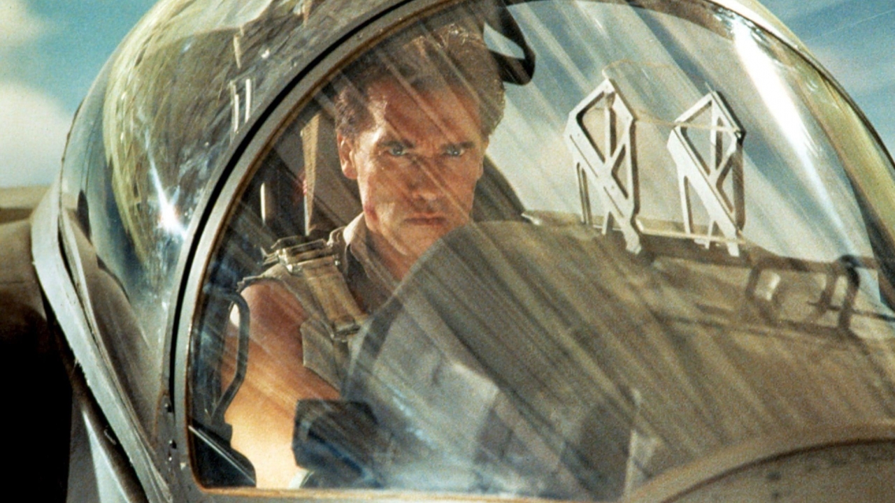 James Cameron maakt nieuwe 'True Lies' met 'Terminator Salvation'-regisseur