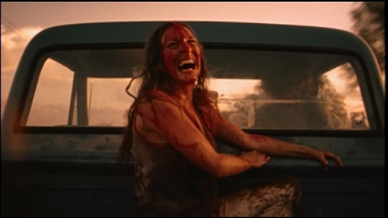 Sally Hardesty na 48 jaar weer terug op foto 'Texas Chainsaw Massacre'