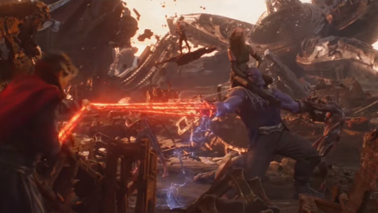 Grootste slechterik Thanos gaat los in gave 'Avengers: Infinity War' video's!