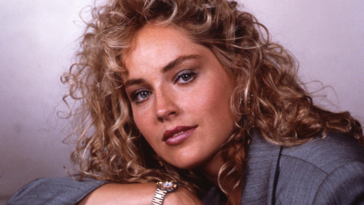 Sharon Stone schaamt zich nu voor topless-scène: "Ik kan ze niet zien"