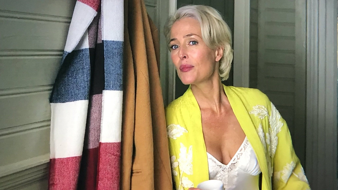 Gillian Anderson gaat nooit meer een beha dragen