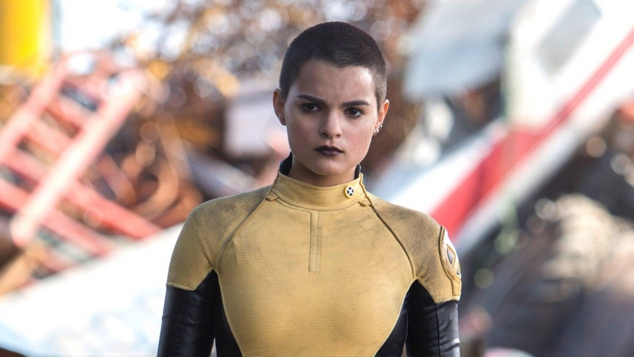 Brianna Hildebrand & Alexandra Shipp in horrorkomedie 'Tragedy Girls'