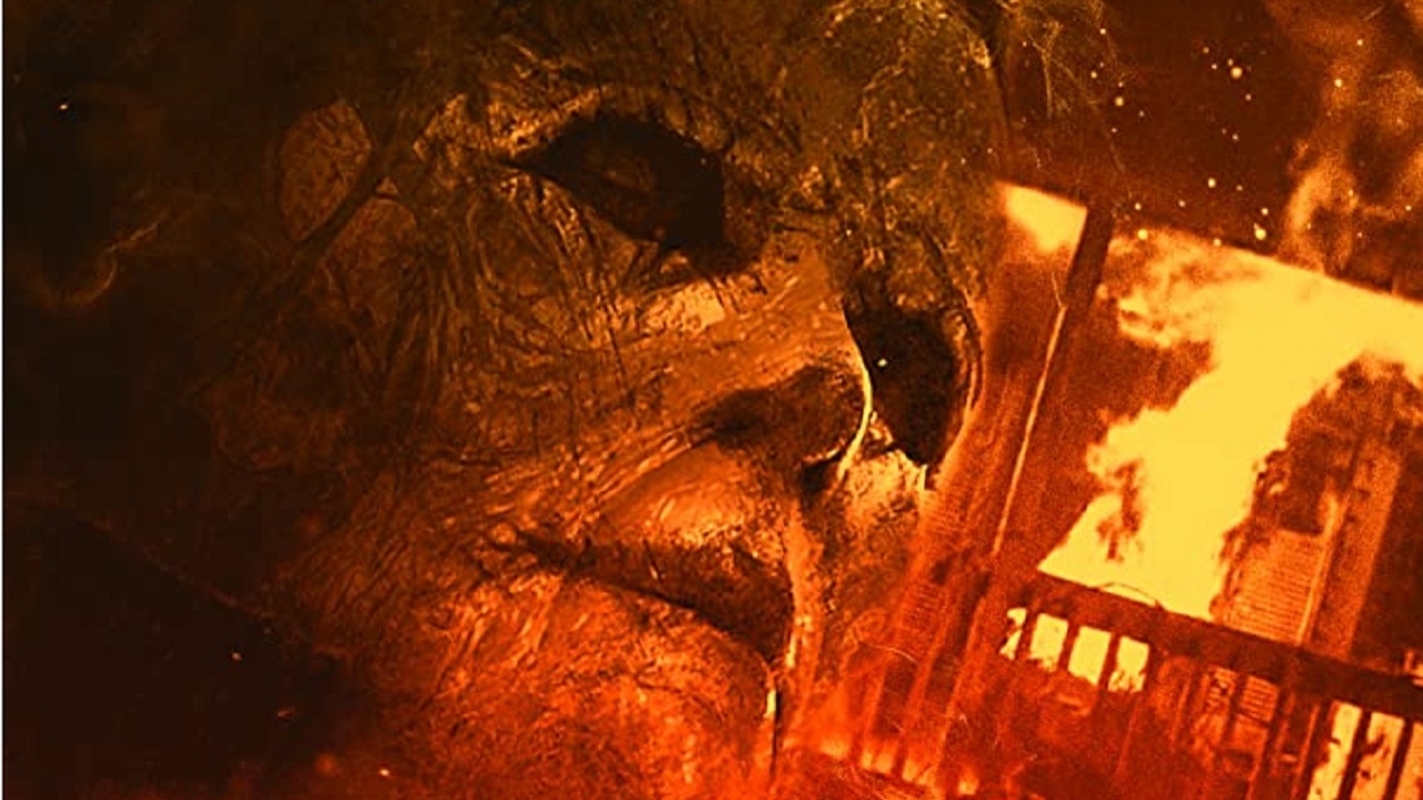 Jamie Lee Curtis zit onder het bloed op nieuwe setvideo 'Halloween Kills'