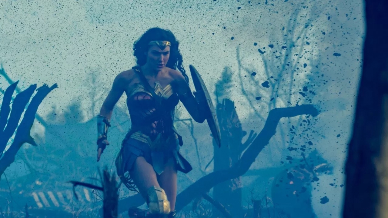 Wervelende start 'Wonder Woman'! 'Pirates 5' start aftocht