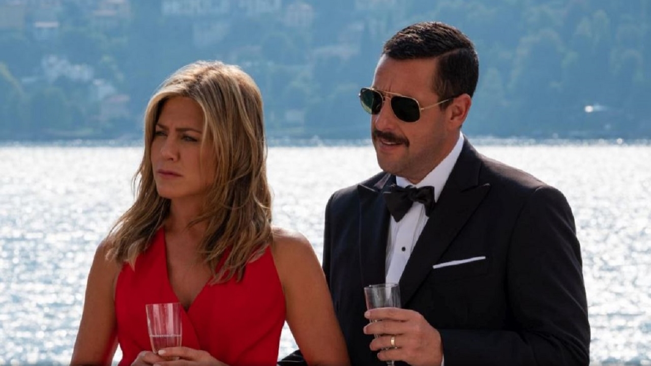 Adam Sandler en Jennifer Aniston herenigd op eerste foto's Netflix-film 'Murder Mystery'