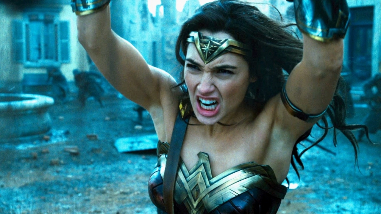 Is Gal Gadot make-uploos en totaal gesloopt ook een 'Wonder Woman'?