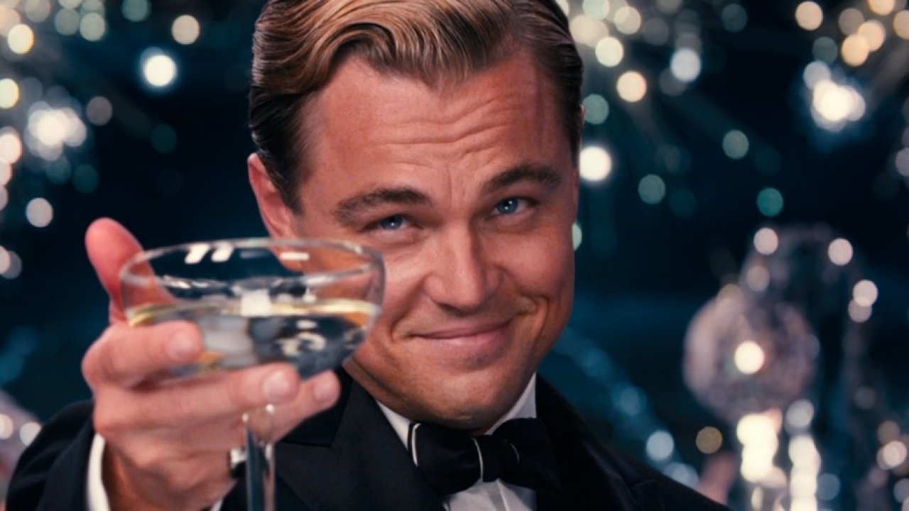 Leonardo DiCaprio staat Marlon Brando's Oscar af na nieuws van fraude