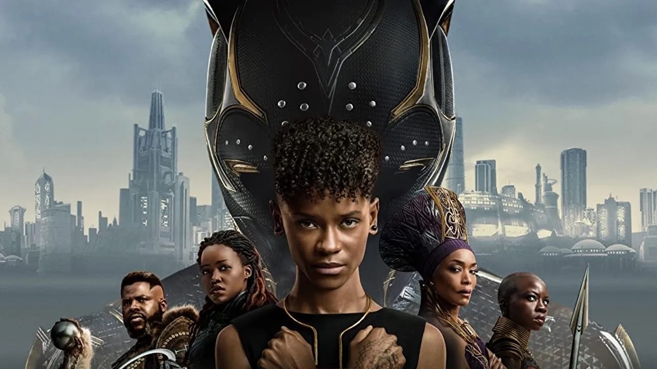 Marvel Studios geeft de nieuwe Black Panther een eigen 'Wakanda Forever'-poster
