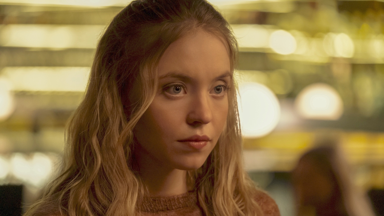 Sydney Sweeney had al vroeg een forse cupmaat en voelde zich "buitengesloten"