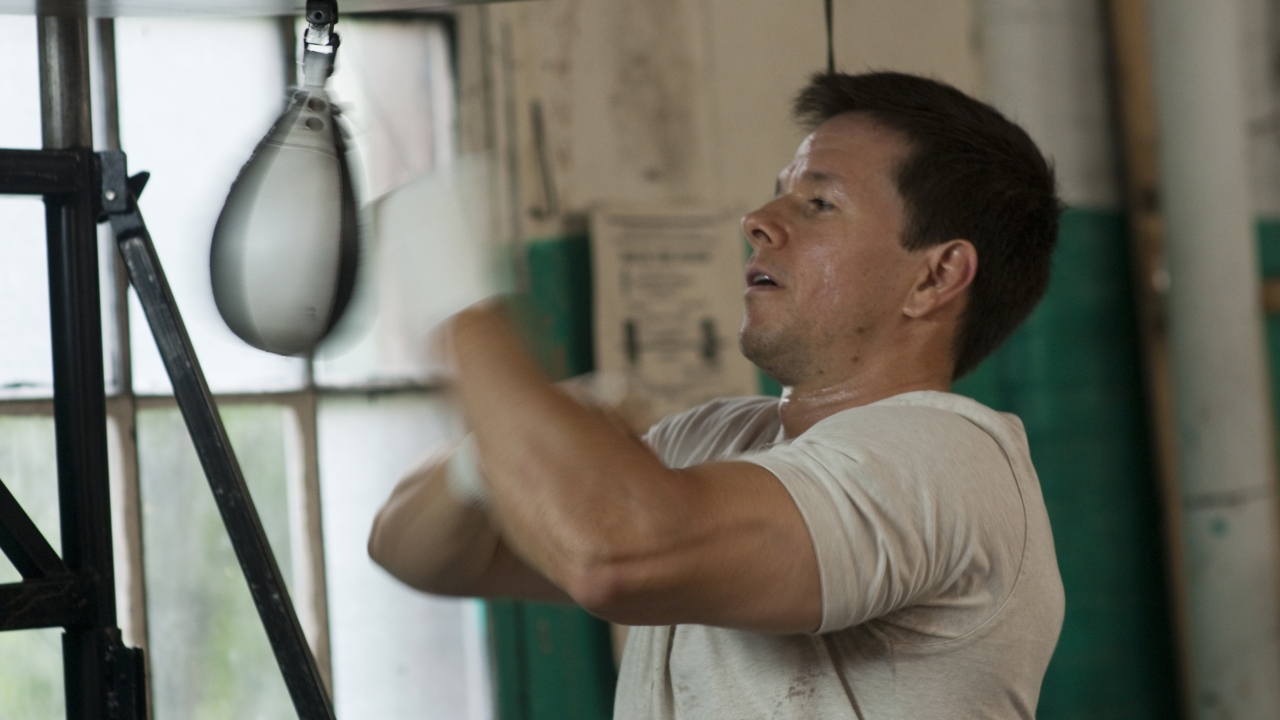 Conor McGregor scheldt Mark Wahlberg uit voor "Hollywood-actrice" na beschamende wedstrijd