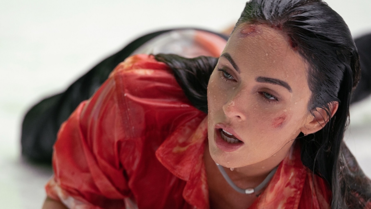 Megan Fox ziet er wild uit op foto's 'The Expendables 4'