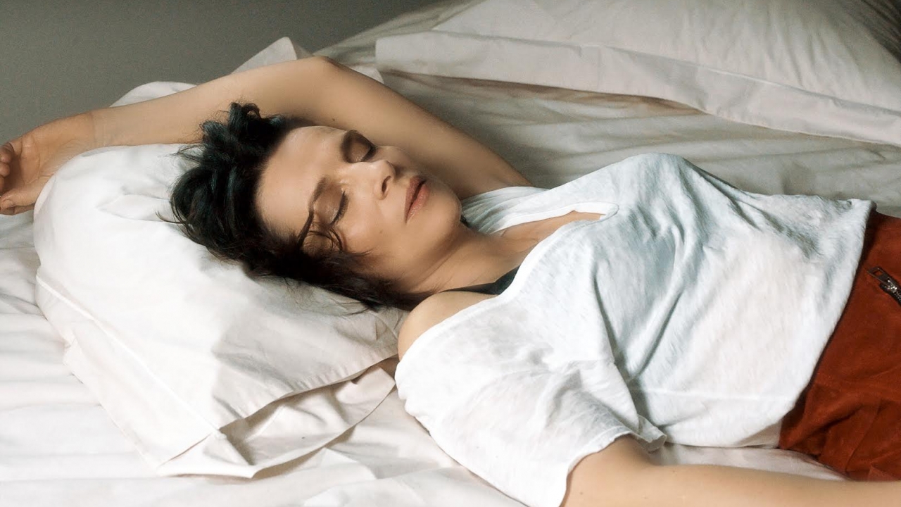 Eerste beeld Juliette Binoche in Claire Denis' 'Un Beau Soleil Intérieur'