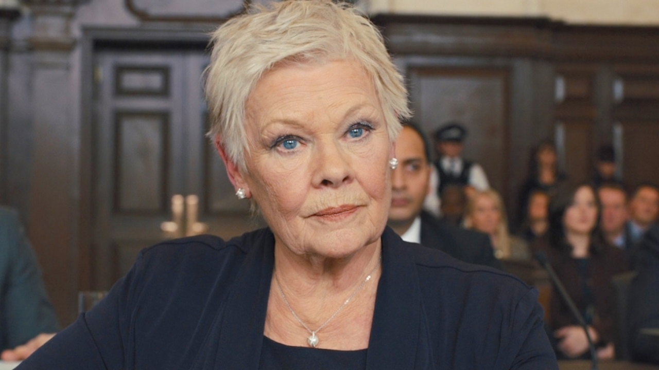 Geëmotioneerde Judi Dench (85): "Ik ga de heropening van de theaters niet meer meemaken"