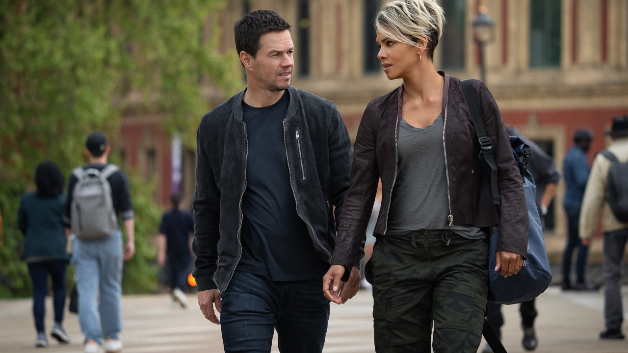 Ontdek waarom Mark Wahlberg en Halle Berry niet mogen kussen in 'The Union'