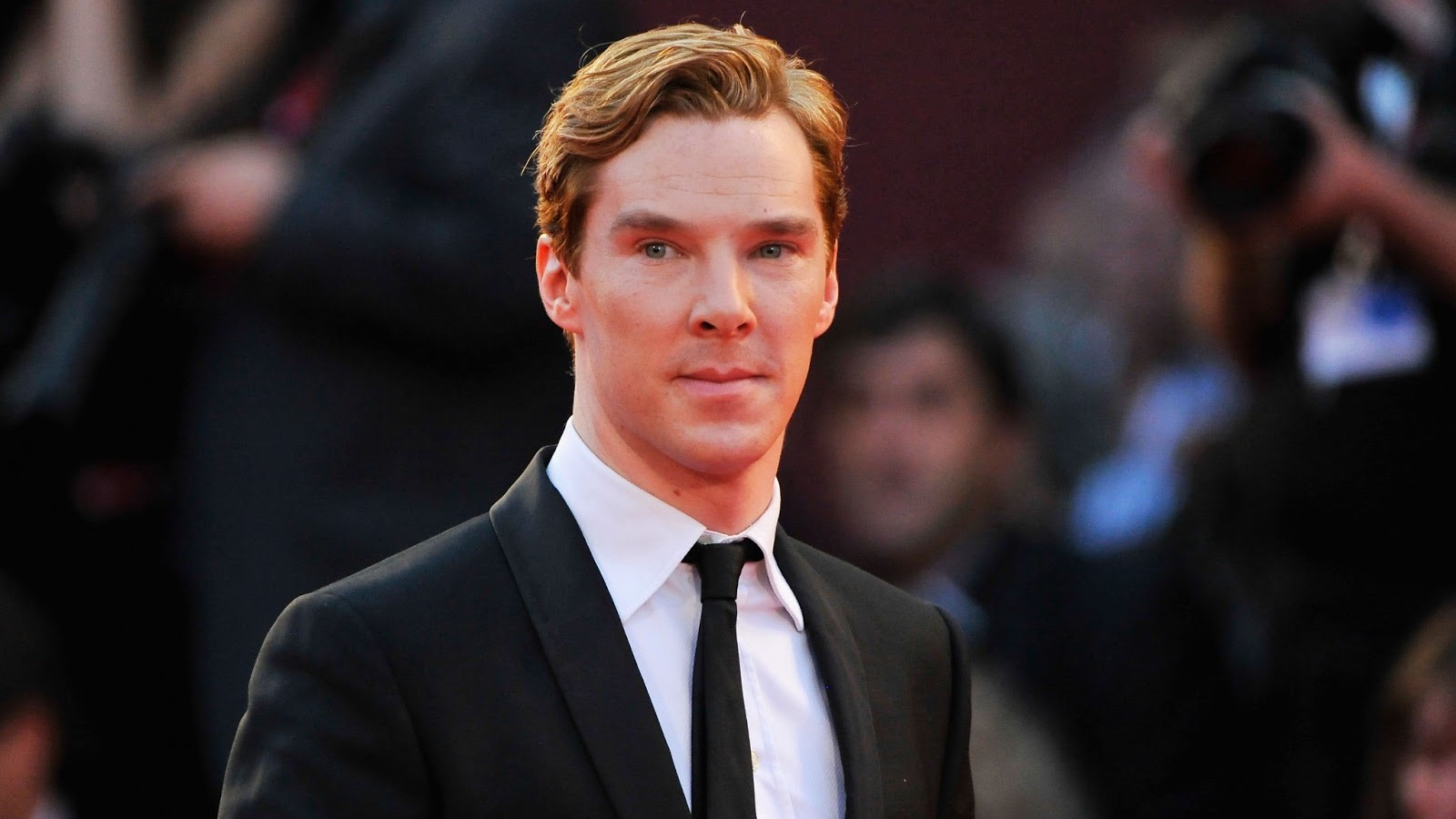 Benedict Cumberbatch draagt gedicht aan Richard III voor