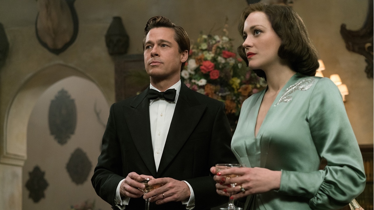 Brad Pitt & Marion Cottilard jagen op Nazi's in trailer 'Allied'