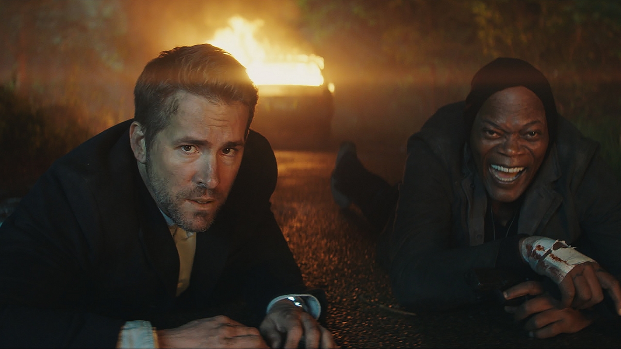 Samuel L. Jackson & Ryan Reynolds irriteren elkaar in 2e trailer 'The Hitman's Bodyguard'
