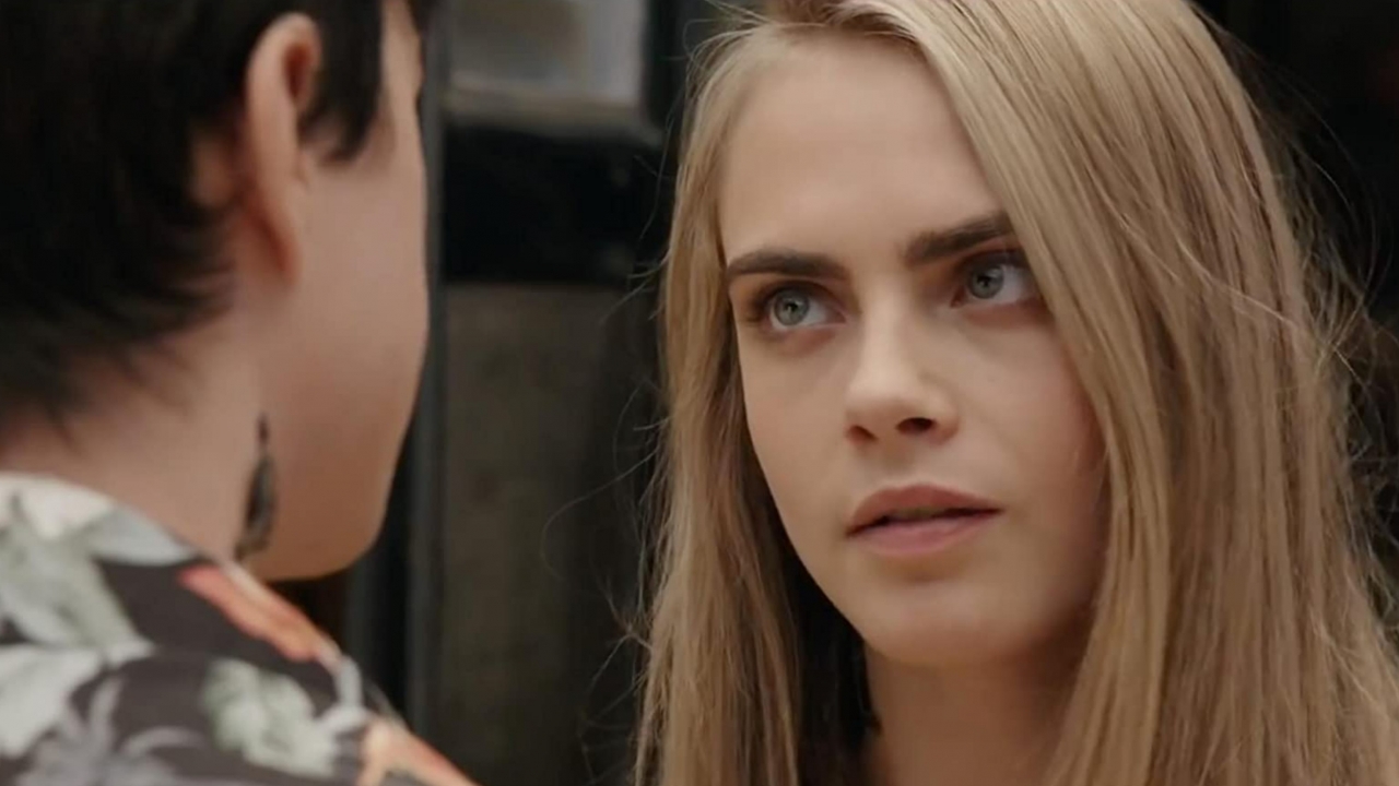 Cara Delevingne merkwaardig op Insta: "Er is iets mis met mij"