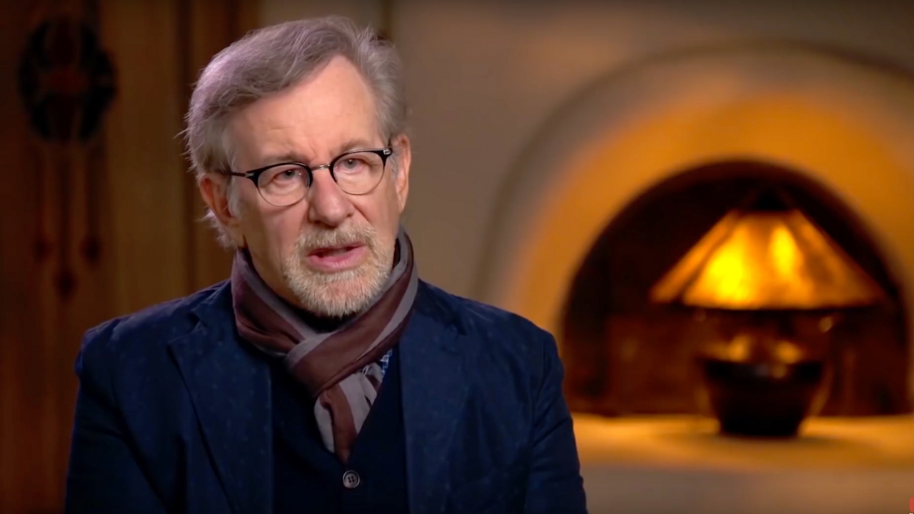 'Steven Spielberg schaamt zich dood voor pornocarrière dochter'