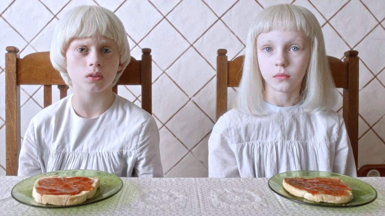 Deze nieuwe Netflix-horrorfilm heeft "de engste kinderen ooit in een film"