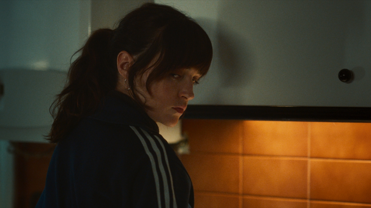 De spannende spionagethriller 'She Walks in Darkness' verschijnt binnenkort op Netflix