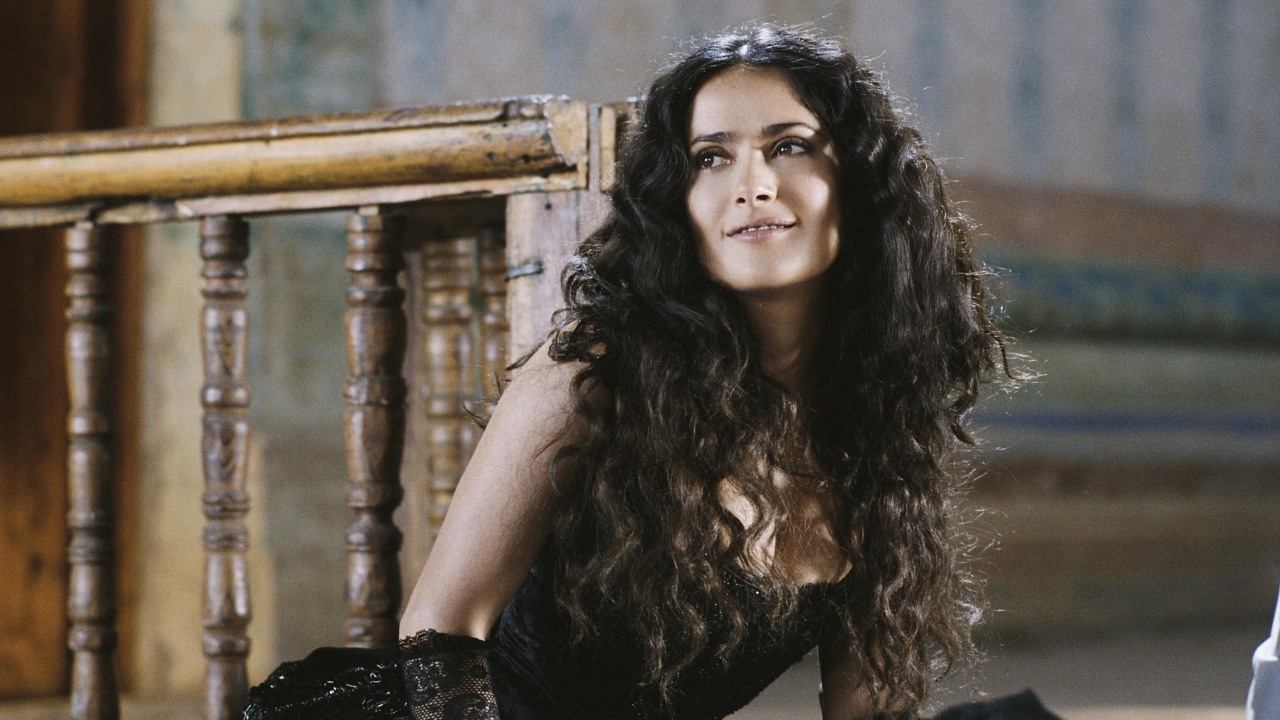 Salma Hayek is stinkend rijk en dat komt vooral door haar schatrijke man