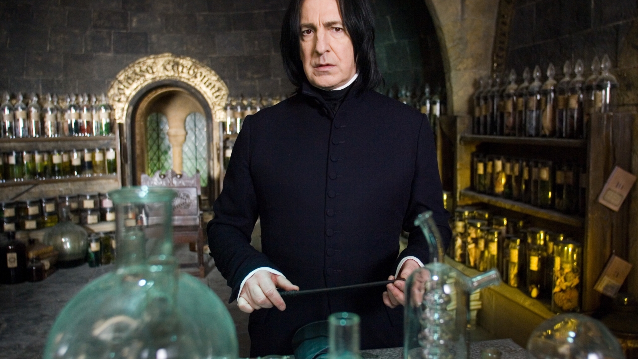 Niet Alan Rickman, maar deze topacteur werd beoogd voor de rol van Snape in 'Harry Potter'