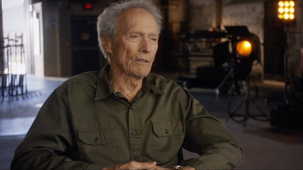Eindbaas Clint Eastwood (90) regisseert én speelt hoofdrol in 'Cry Macho'