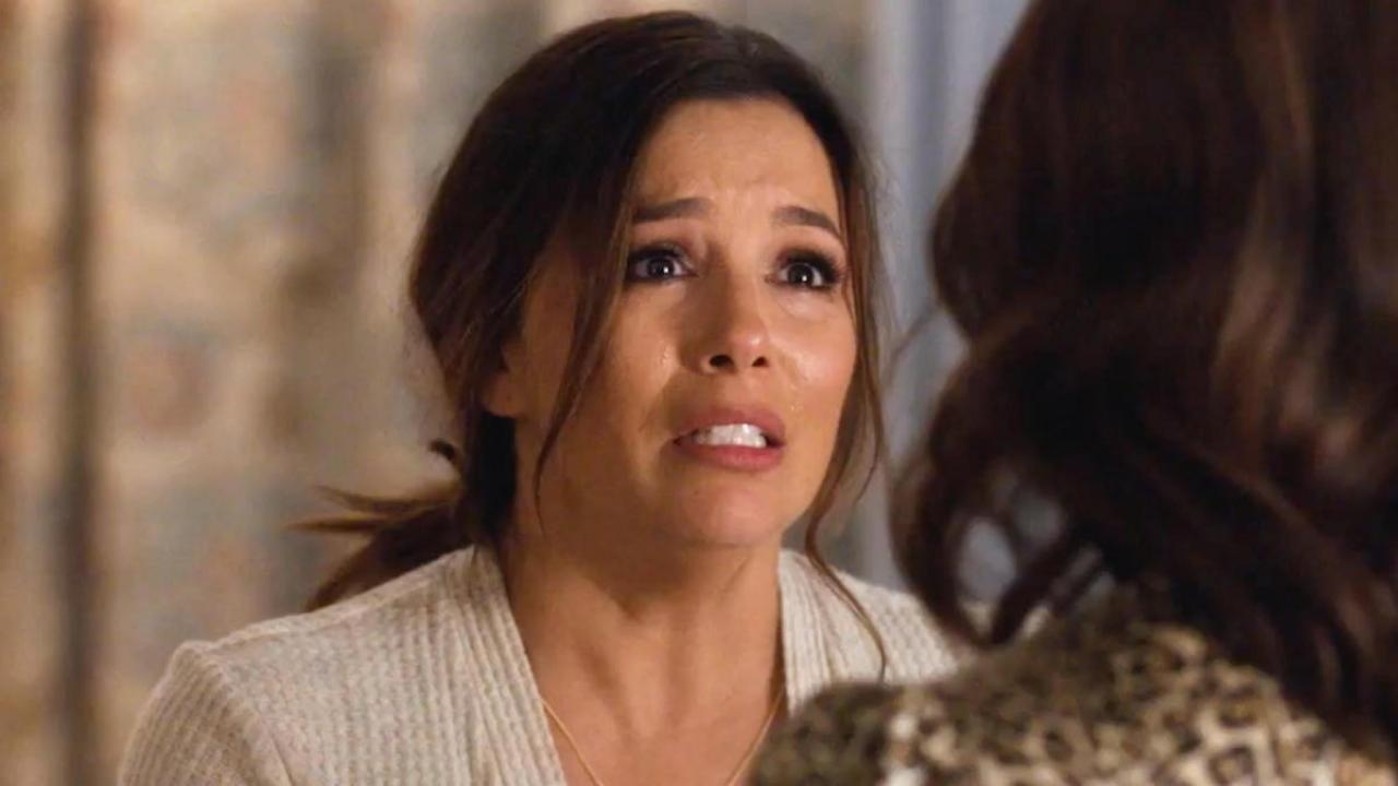 Oeps! Eva Longoria showt per ongeluk dat ze onder haar jurk niets aan heeft