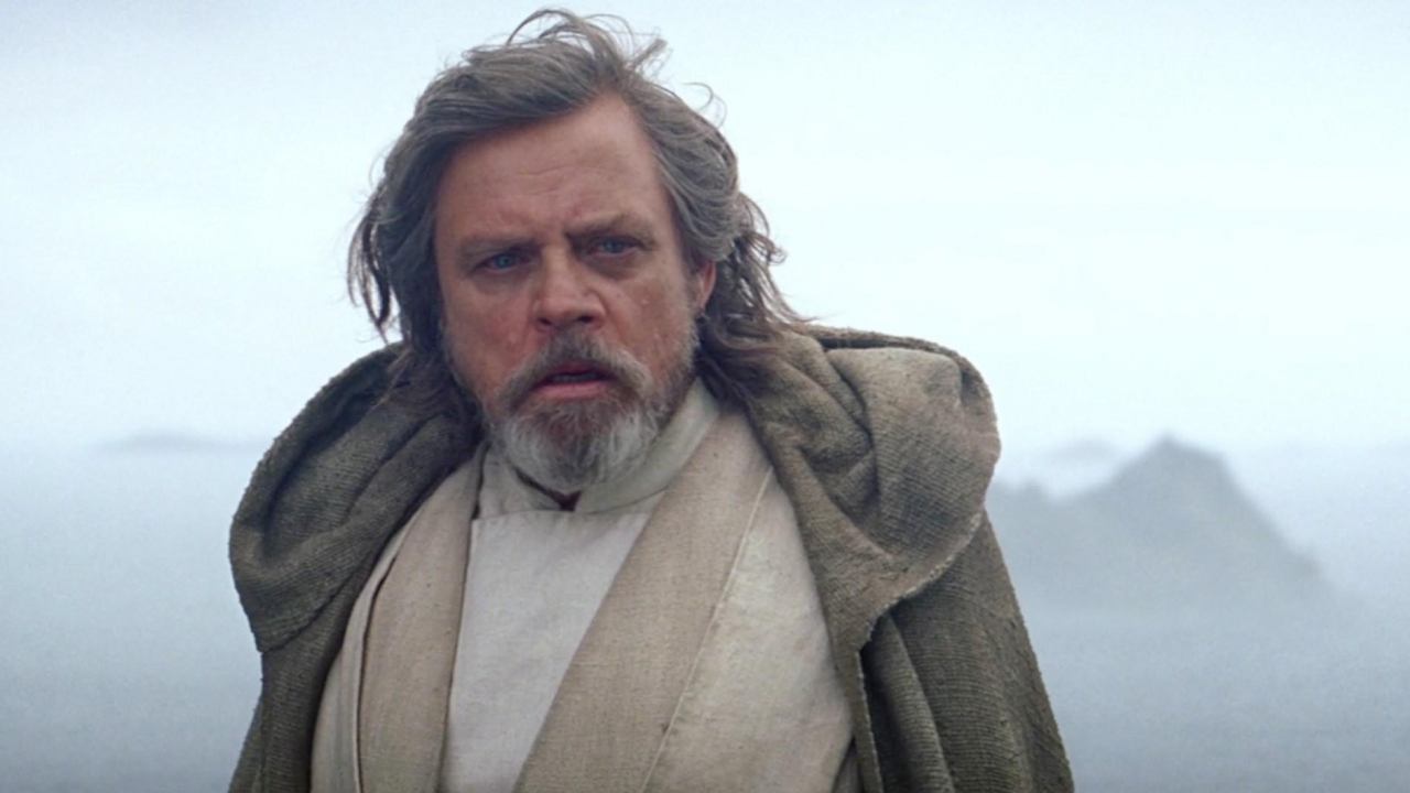 Mark Hamill legt uit hoe hij het oneens was over Luke's verhaal in 'The Last Jedi'
