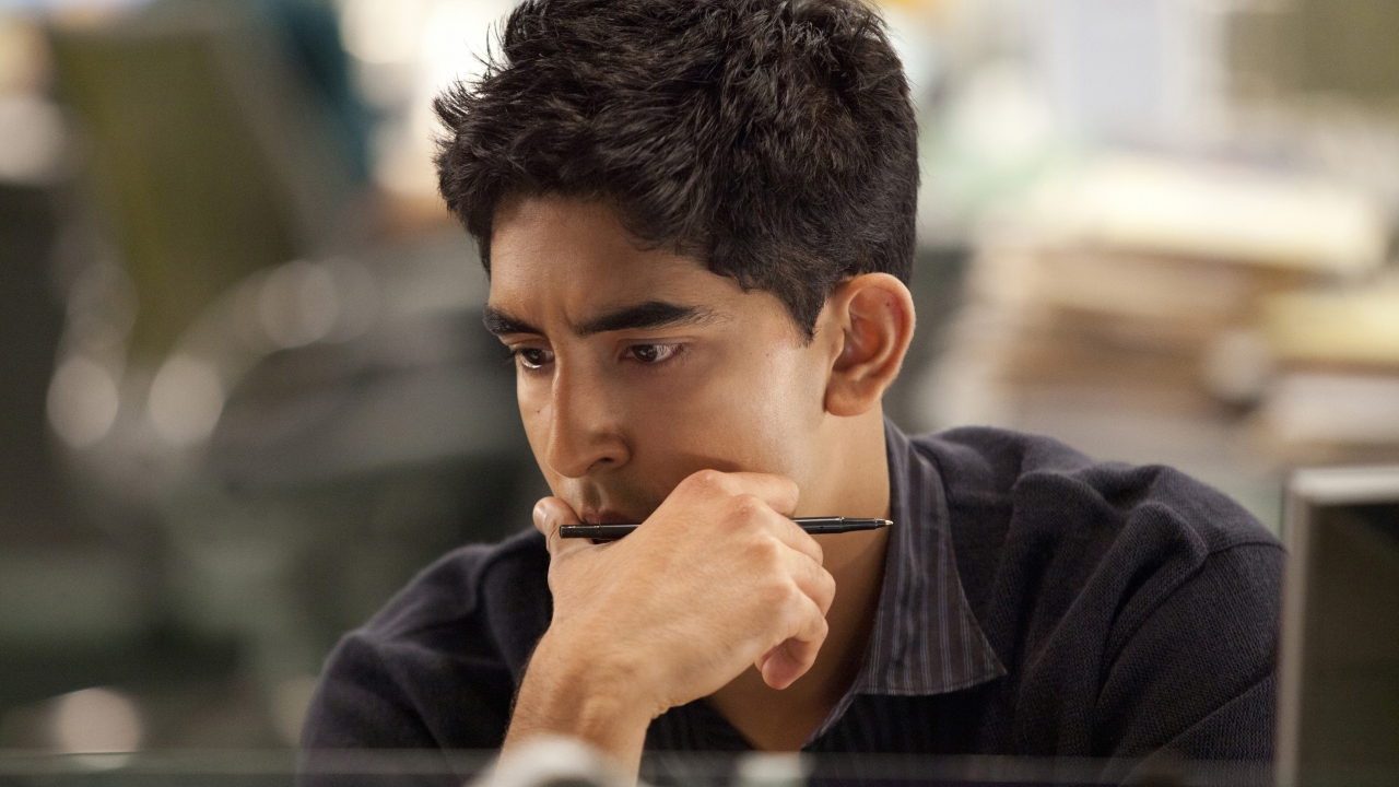 Dev Patel neemt wraak met regiedebuut 'Monkey Man'