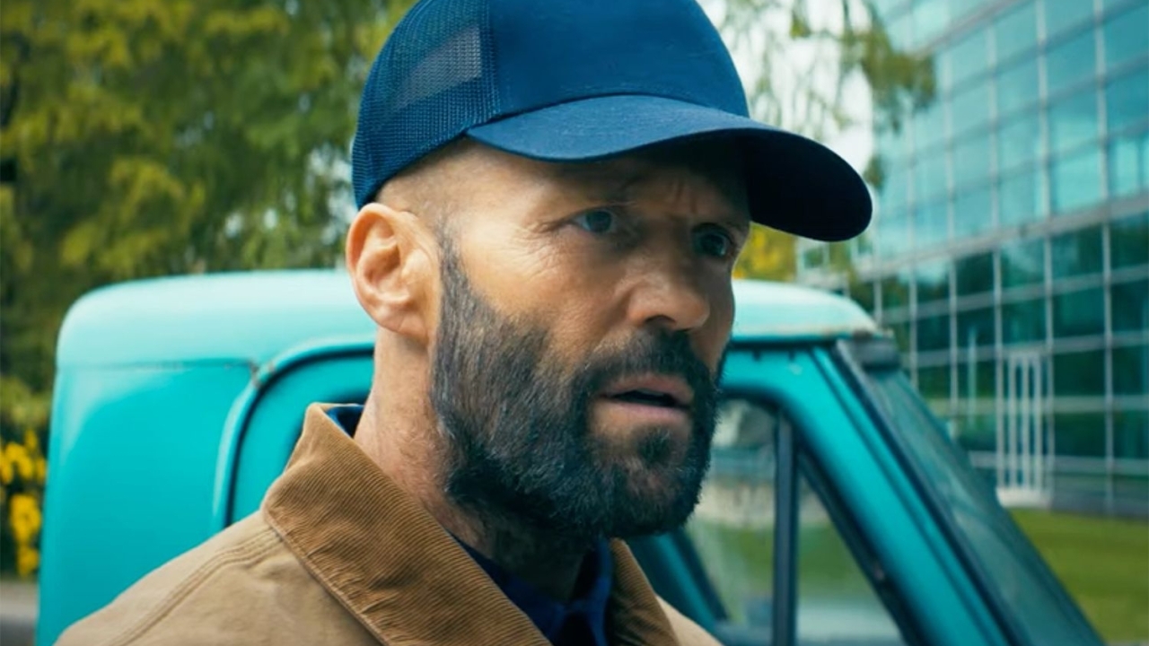 Jason Statham als zijn brute moordmachine op foto's 'The Beekeeper'