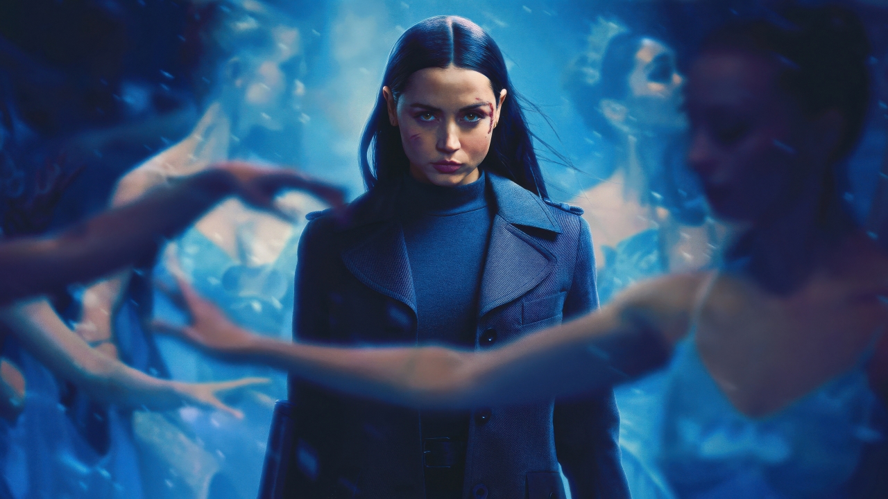 Ana de Armas toont ballen en streeft Keanu Reeves en Jason Statham voorbij