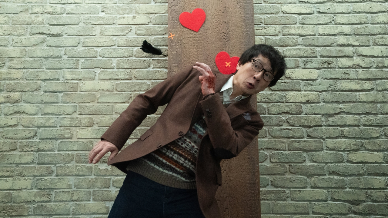 Eerste recensies R-rated 'Love Hurts' met 'Indiana Jones'-ster: Pijnlijk of vol liefde?